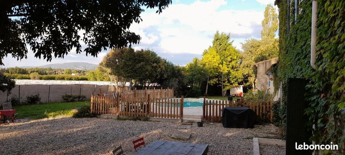 Chambres D'Hotes, Domaine Les Peupliers, Lagnes Exterior photo